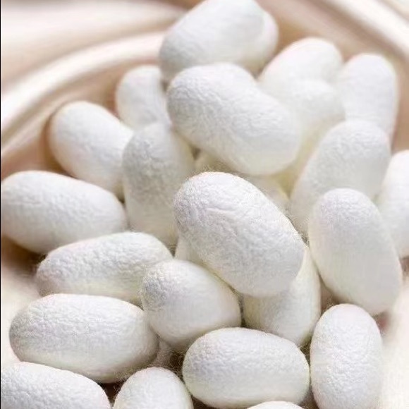 Silky Honey Cleansing Soap - Picture 4 of 5